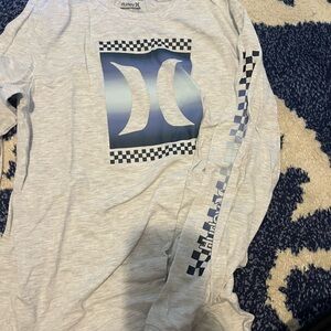Boys XL Long sleeved t shirt - Hurley